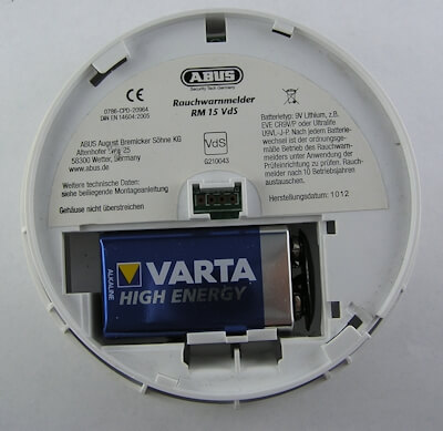 Batterietausch Rauchmelder 9V Batterie